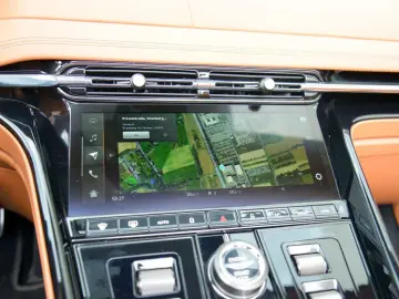 DB12 Volante NP 284.000€
