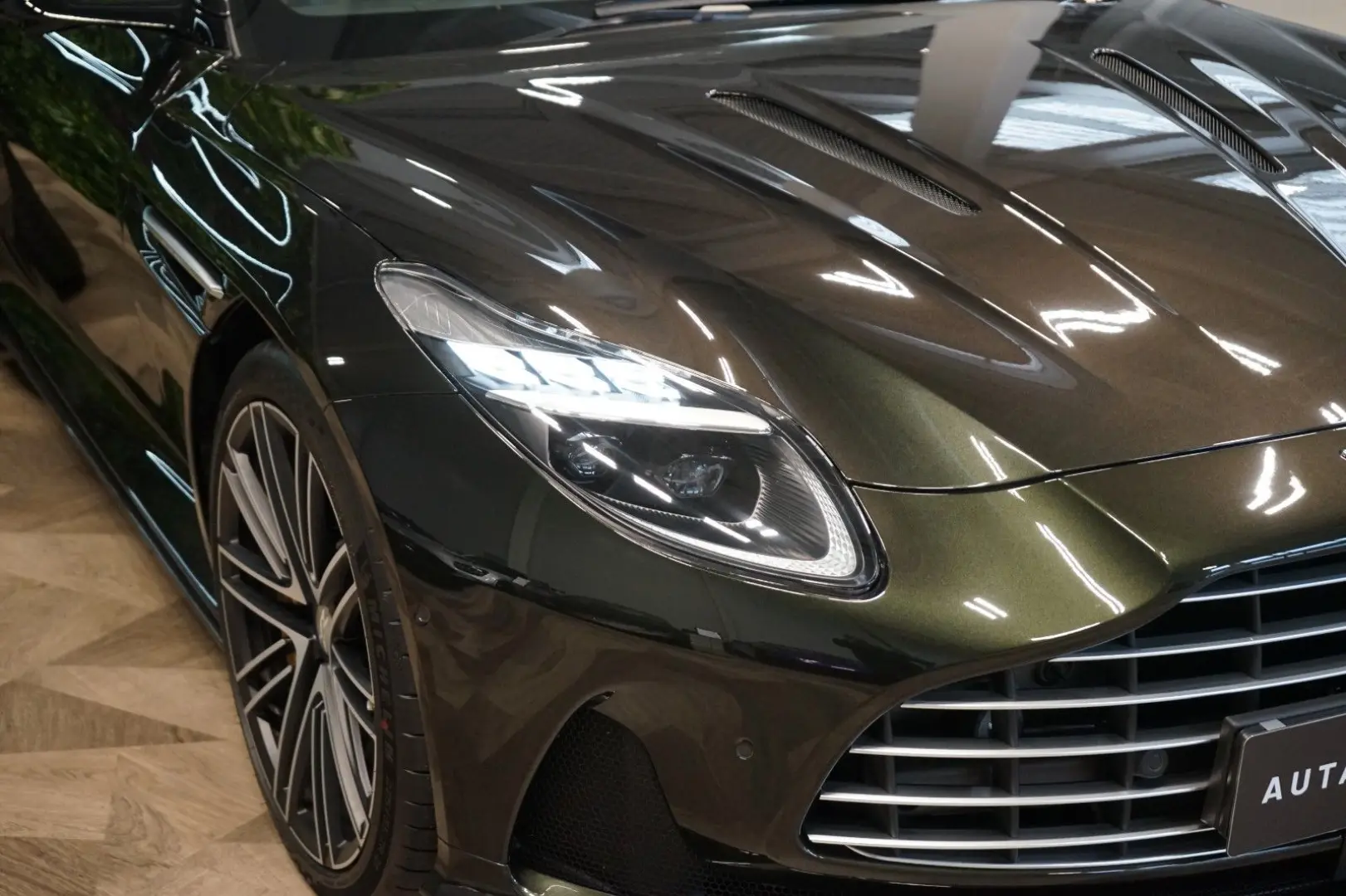 DB12 500kW*V8*B&W*CERAMIC*CARBON*203.967€ NETTO