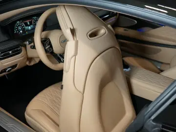 DB12 500kW*V8*B&W*CERAMIC*CARBON*203.967€ NETTO