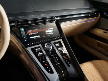 DB12 500kW*V8*B&W*CERAMIC*CARBON*203.967€ NETTO