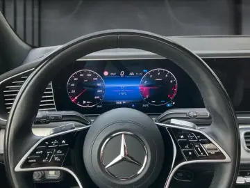 GLE 580 4M AMG Night Memory AHK StHz PANO WIDE