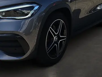 GLA 220d 4Matic AMG-Line/NAVI/DAB/Multibeam-LED