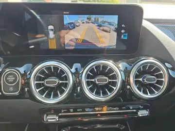 GLA 220d 4Matic AMG-Line/NAVI/DAB/Multibeam-LED