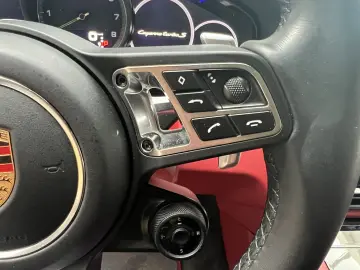 Cayenne Turbo S E-Hybrid