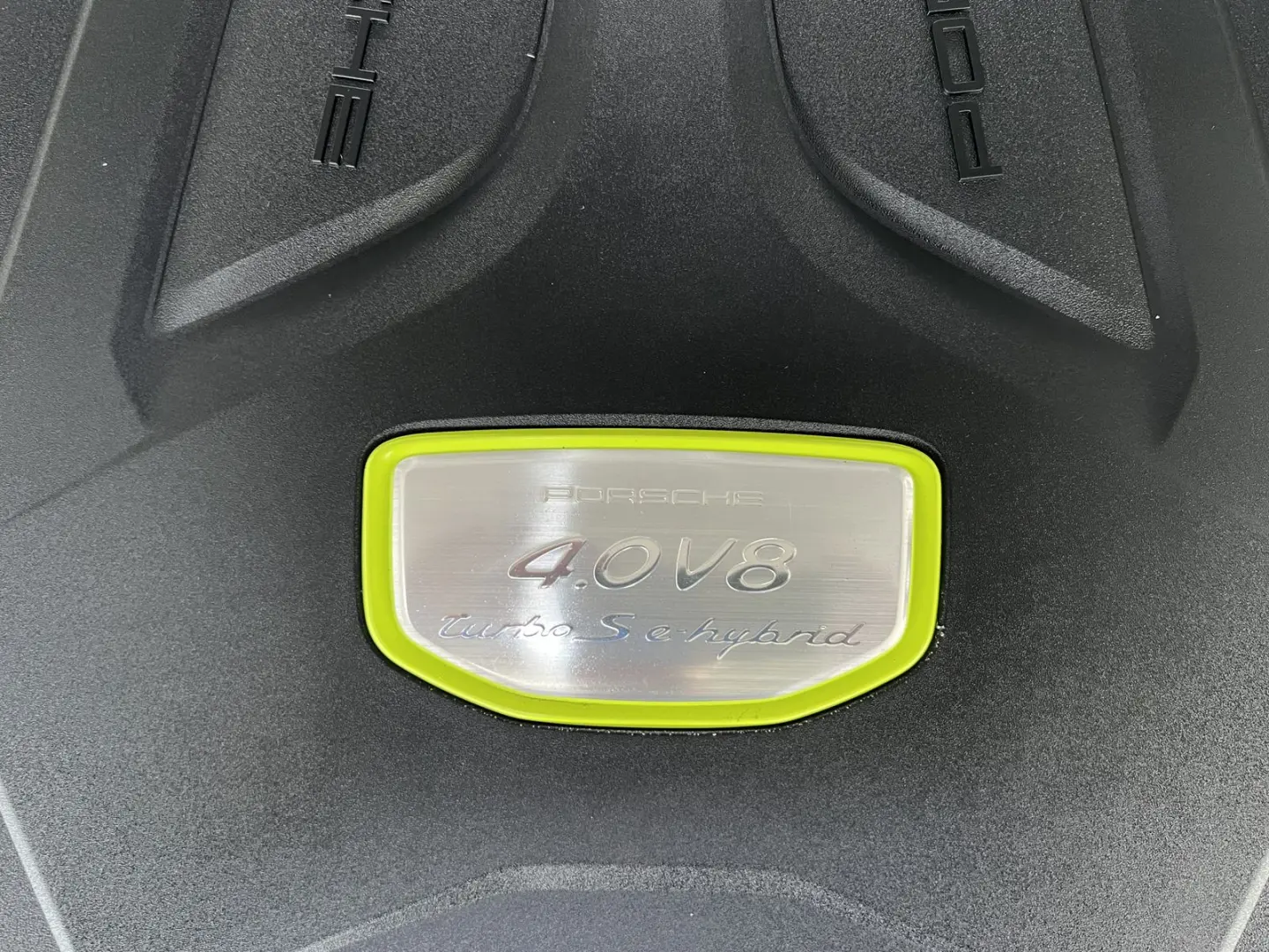 Cayenne Turbo S E-Hybrid