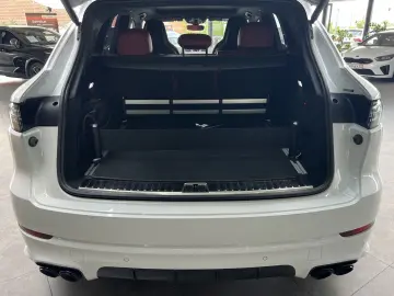 Cayenne Turbo S E-Hybrid