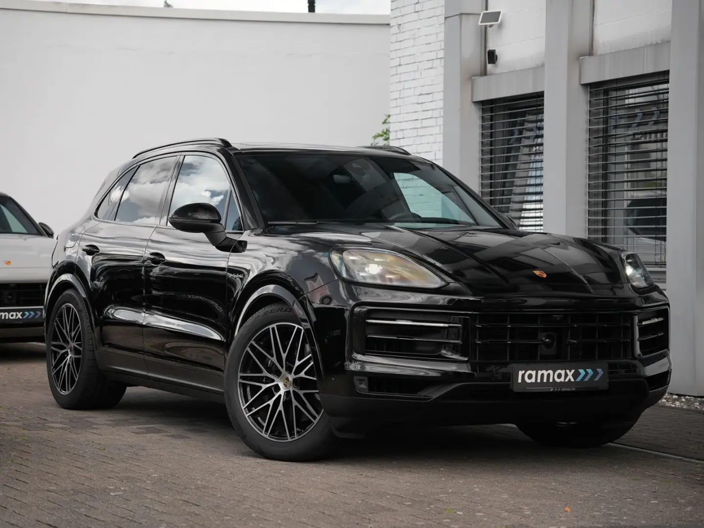 Porsche E-Hybrid