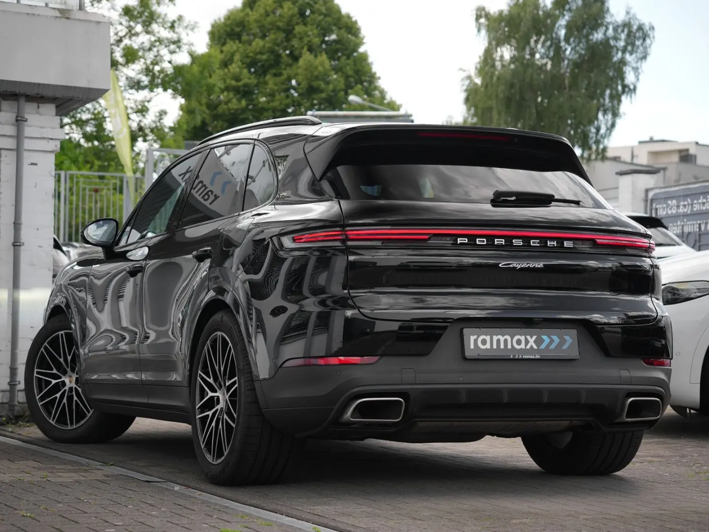 Porsche E-Hybrid