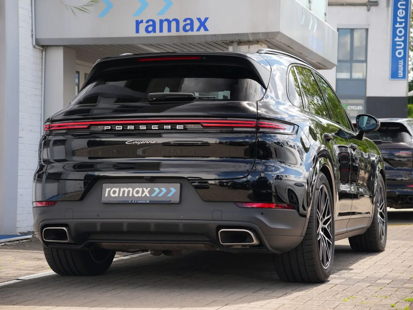 Porsche E-Hybrid