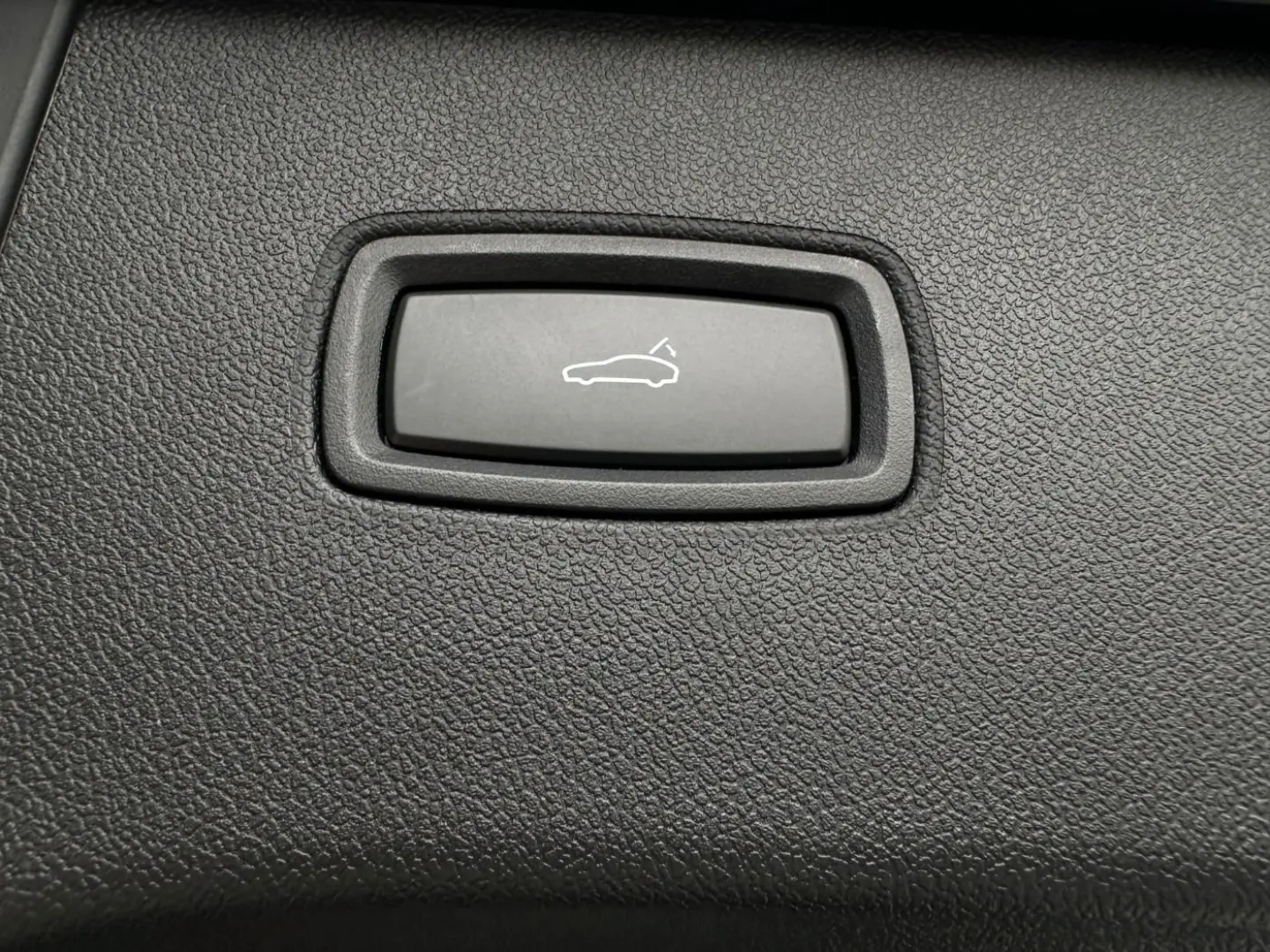 Cayenne E-Hybrid PANO BOSE