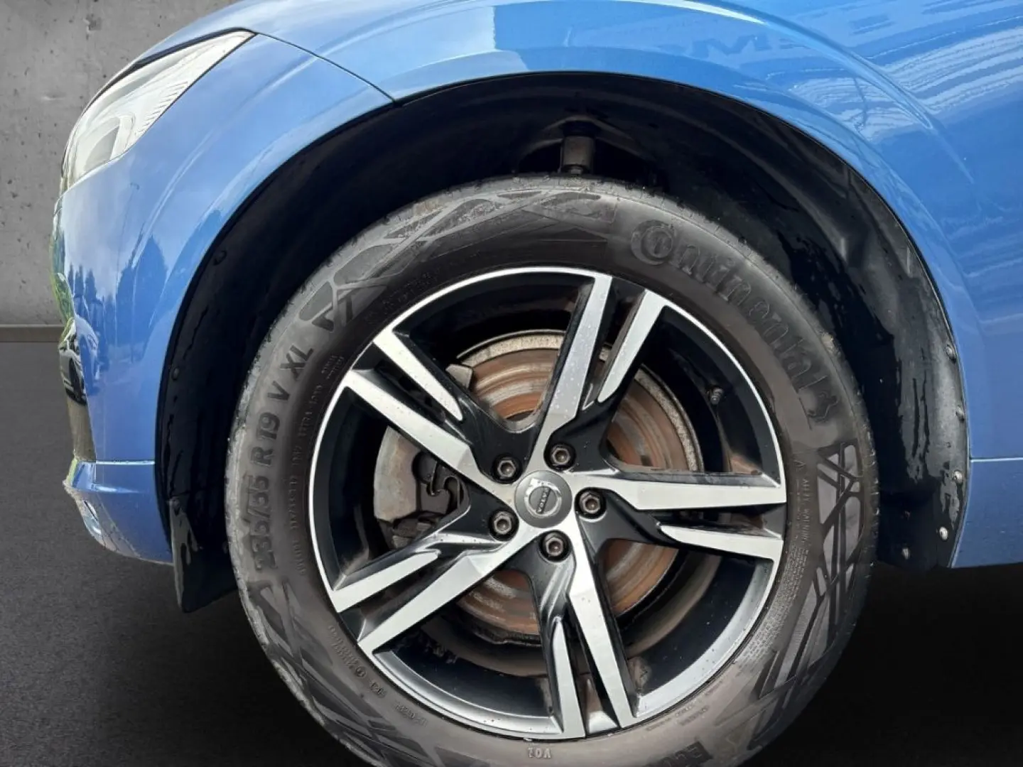 XC60 B4 2WD R-Design Navi AHK Xenium LED
