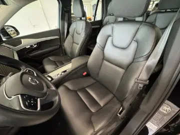 XC90 Momentum Pro AWD
