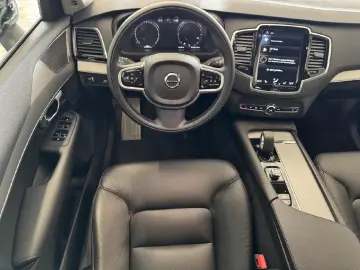 XC90 Momentum Pro AWD
