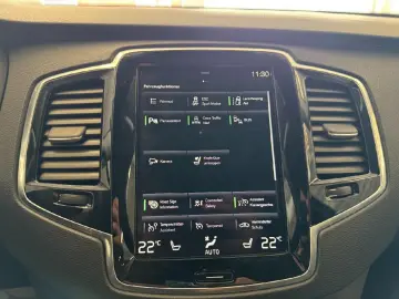XC90 Momentum Pro AWD