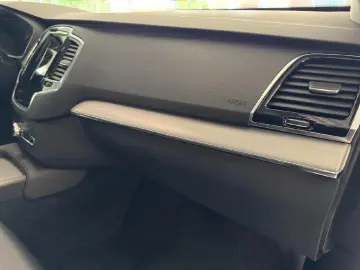 XC90 Momentum Pro AWD