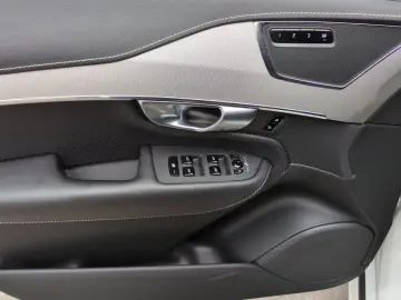 XC90 B5 (Diesel) R-Design AWD Automatik Navi LED