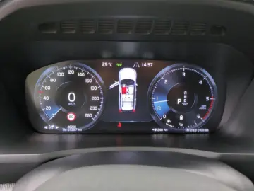 XC90 B5 (Diesel) R-Design AWD Automatik Navi LED