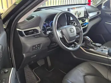 Toyota Highlander Hybrid