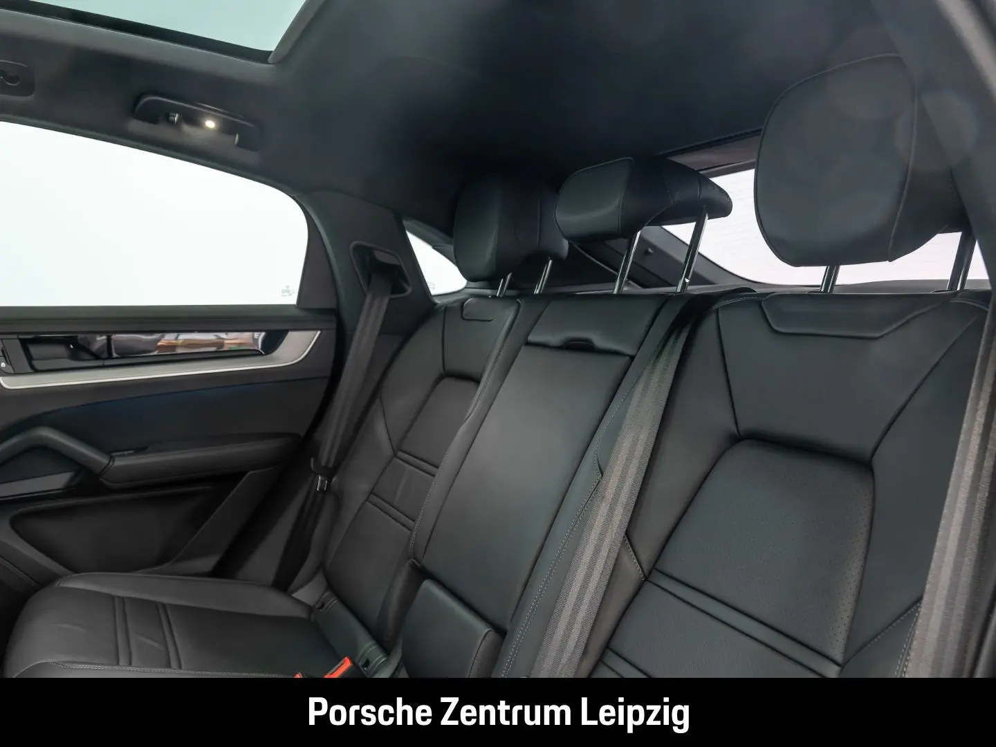 Cayenne E-Hybrid Coupe Sportabgas Inno HeadUp