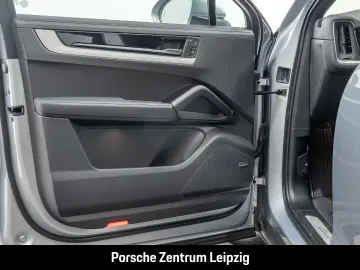 Cayenne E-Hybrid Coupe Sportabgas Inno HeadUp