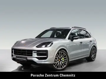 Cayenne E-Hybrid Luft;Chrono;BOSE;AHZV