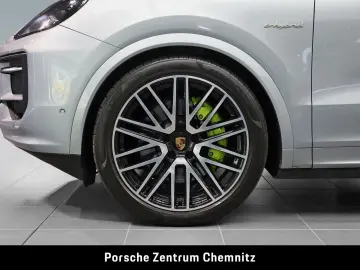 Cayenne E-Hybrid Luft;Chrono;BOSE;AHZV