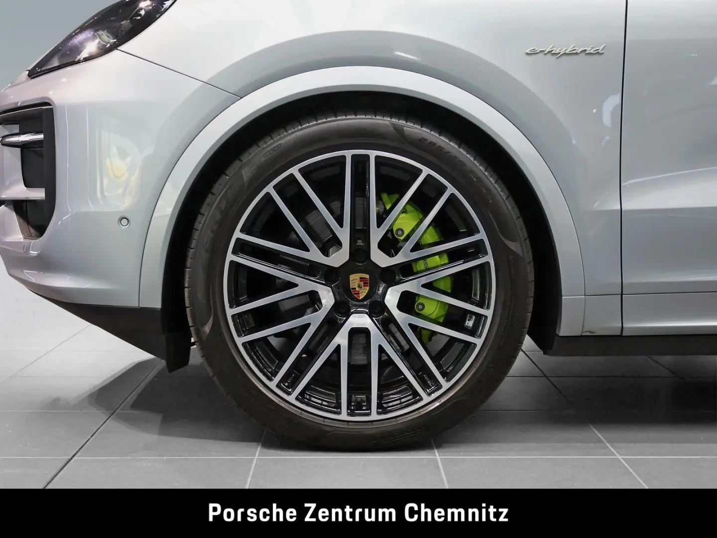 Cayenne E-Hybrid Luft;Chrono;BOSE;AHZV