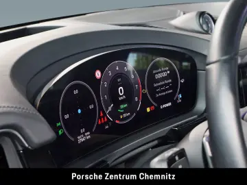 Cayenne E-Hybrid Luft;Chrono;BOSE;AHZV