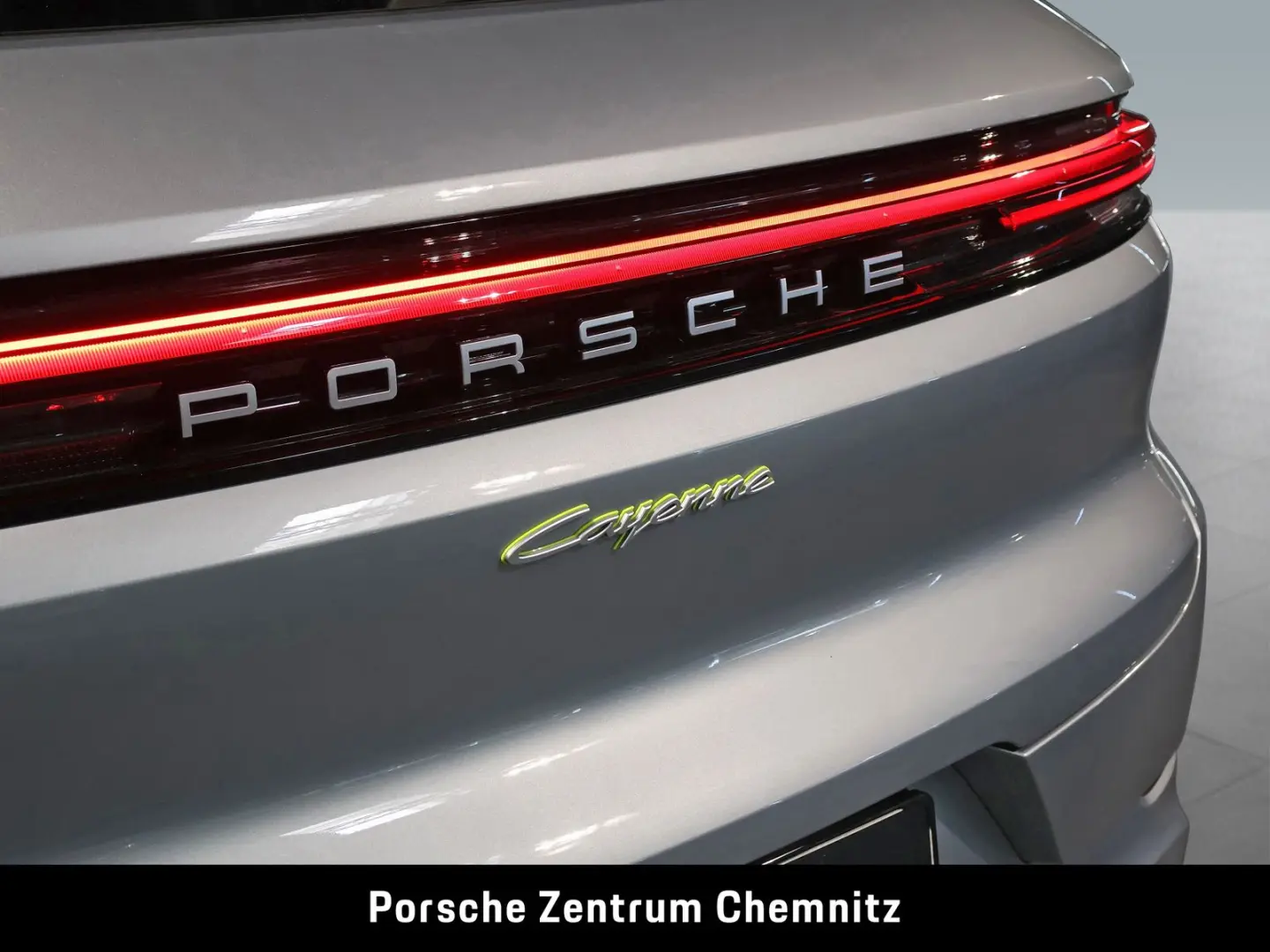 Cayenne E-Hybrid Luft;Chrono;BOSE;AHZV