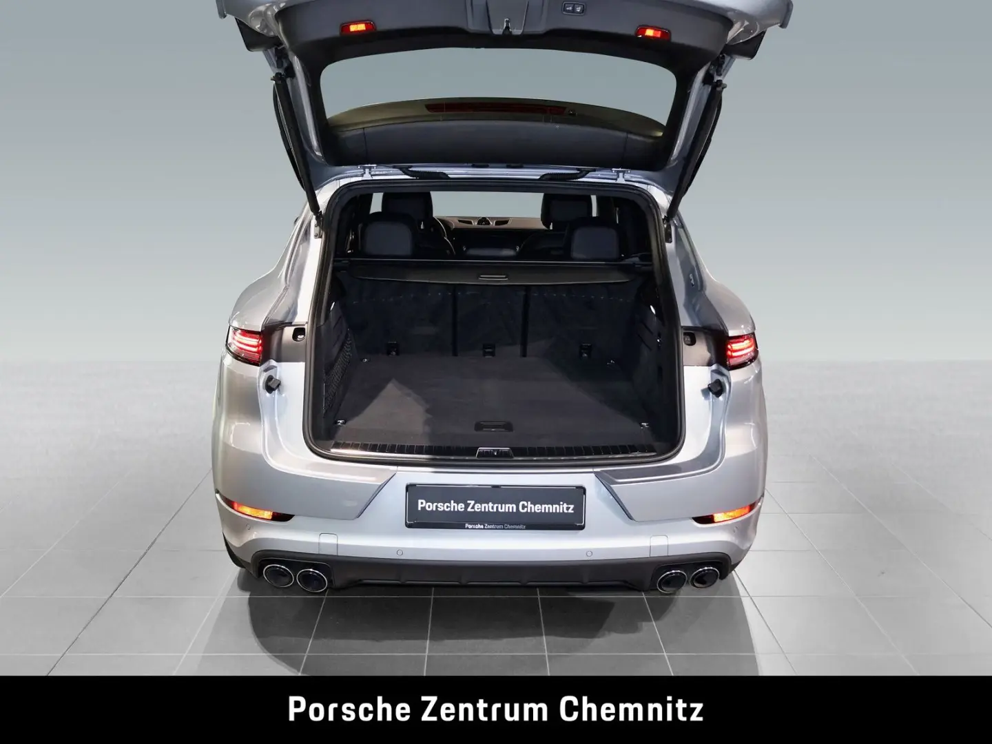 Cayenne E-Hybrid Luft;Chrono;BOSE;AHZV
