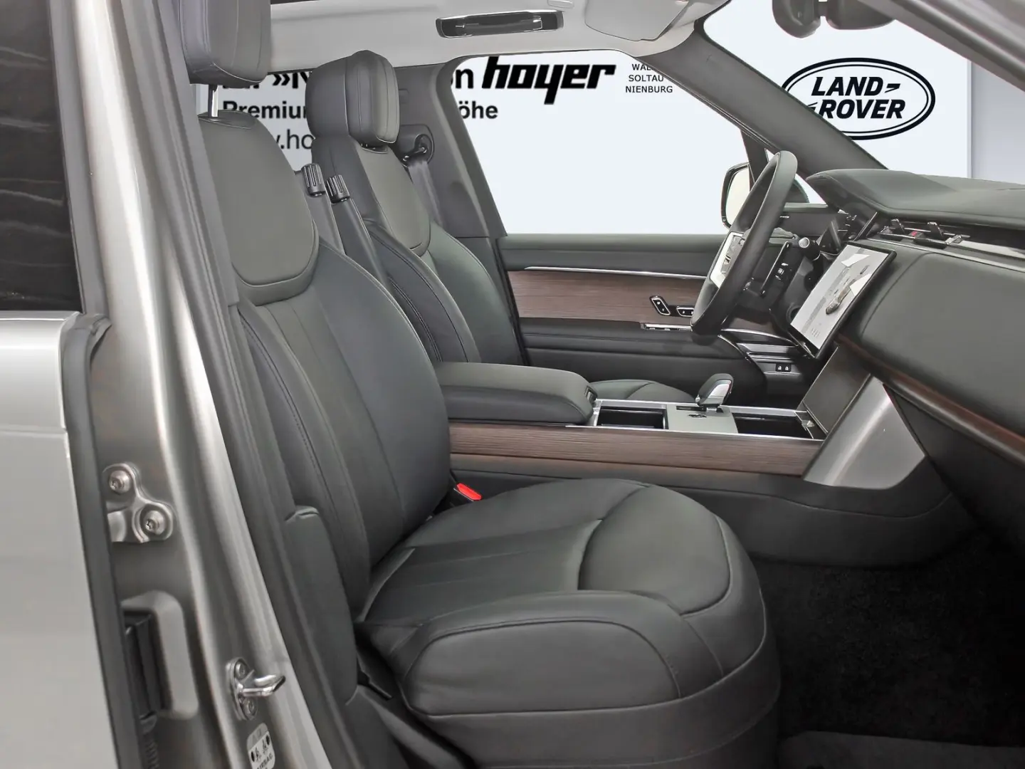 Range Rover P460e Hybrid SE SWB AHK Pano HUD Sha