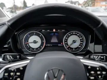 Touareg 3.0 V6 TDI 4M AHK ACC KAMERA DAB+ LED