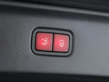 S 580 lang AMG DIGITAL Pano HUD HighEndFond 21