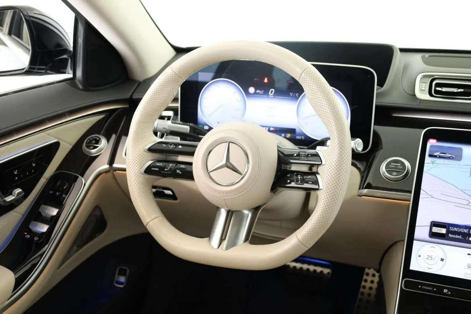 S 580 lang AMG DIGITAL Pano HUD HighEndFond 21