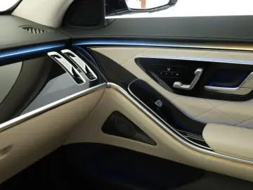 S 580 lang AMG DIGITAL Pano HUD HighEndFond 21