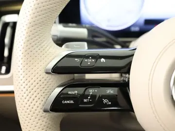 S 580 lang AMG DIGITAL Pano HUD HighEndFond 21