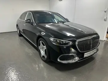 S 580 Maybach   PANORAMA TABLET TV EXECUTIVE
