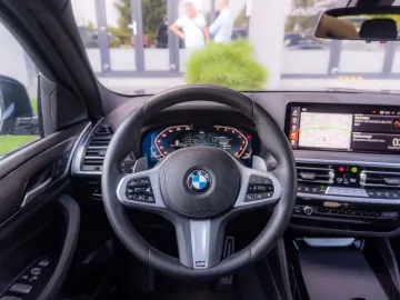 BMW X4 xDrive 20i