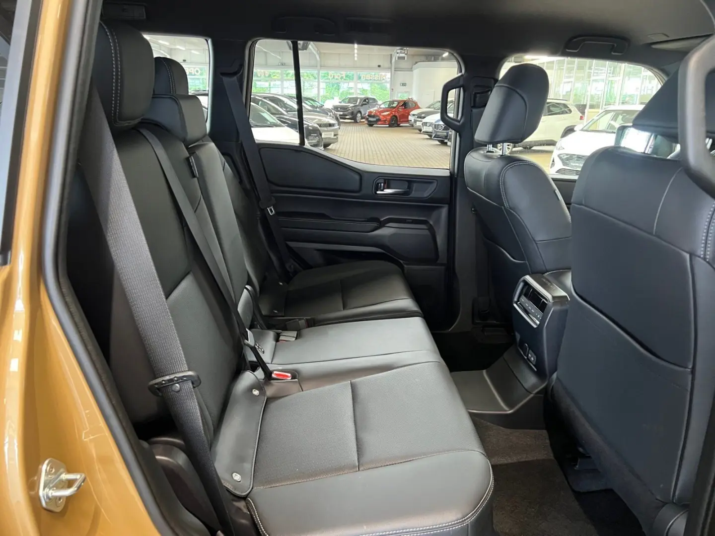 Land Cruiser LC 250 2,8 D-4D AWD Executive 15 Ja