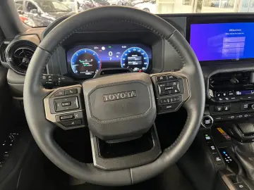 Land Cruiser LC 250 2,8 D-4D AWD Executive 15 Ja