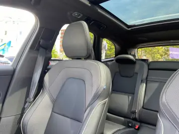 XC60 R-Design, T8 AWD Plug-in Hybrid, Voll-LED,