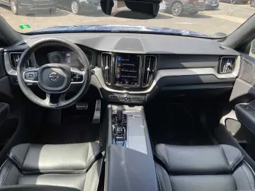 XC60 R-Design, T8 AWD Plug-in Hybrid, Voll-LED,