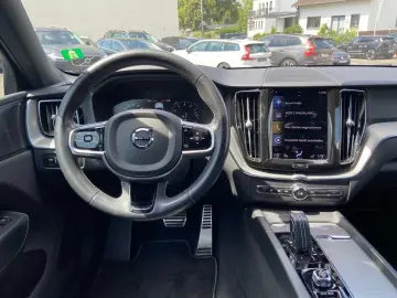 XC60 R-Design, T8 AWD Plug-in Hybrid, Voll-LED,