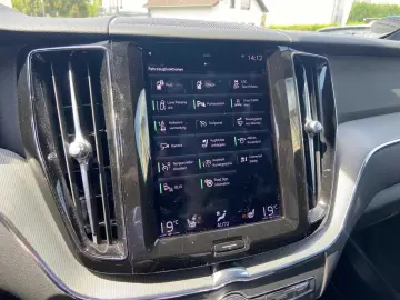 XC60 R-Design, T8 AWD Plug-in Hybrid, Voll-LED,
