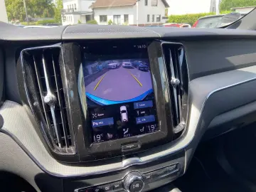 XC60 R-Design, T8 AWD Plug-in Hybrid, Voll-LED,