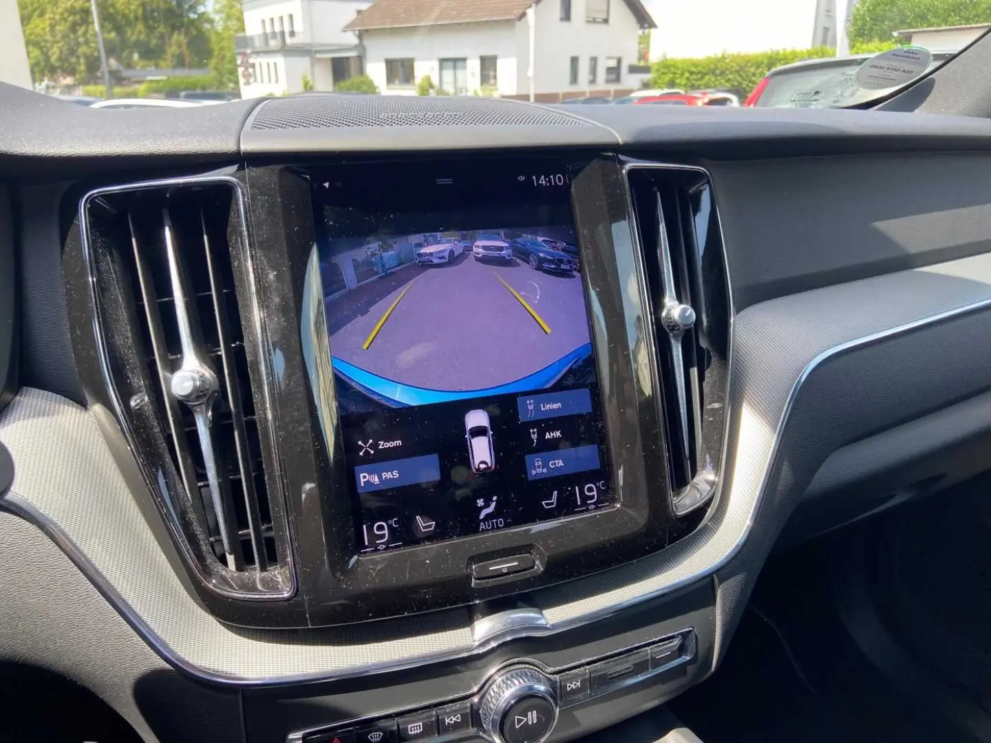 XC60 R-Design, T8 AWD Plug-in Hybrid, Voll-LED,