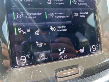 XC60 R-Design, T8 AWD Plug-in Hybrid, Voll-LED,