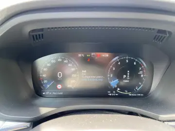 XC60 R-Design, T8 AWD Plug-in Hybrid, Voll-LED,