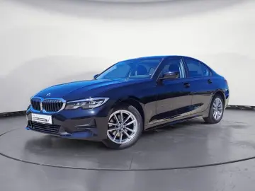 320i xDrive Advantage