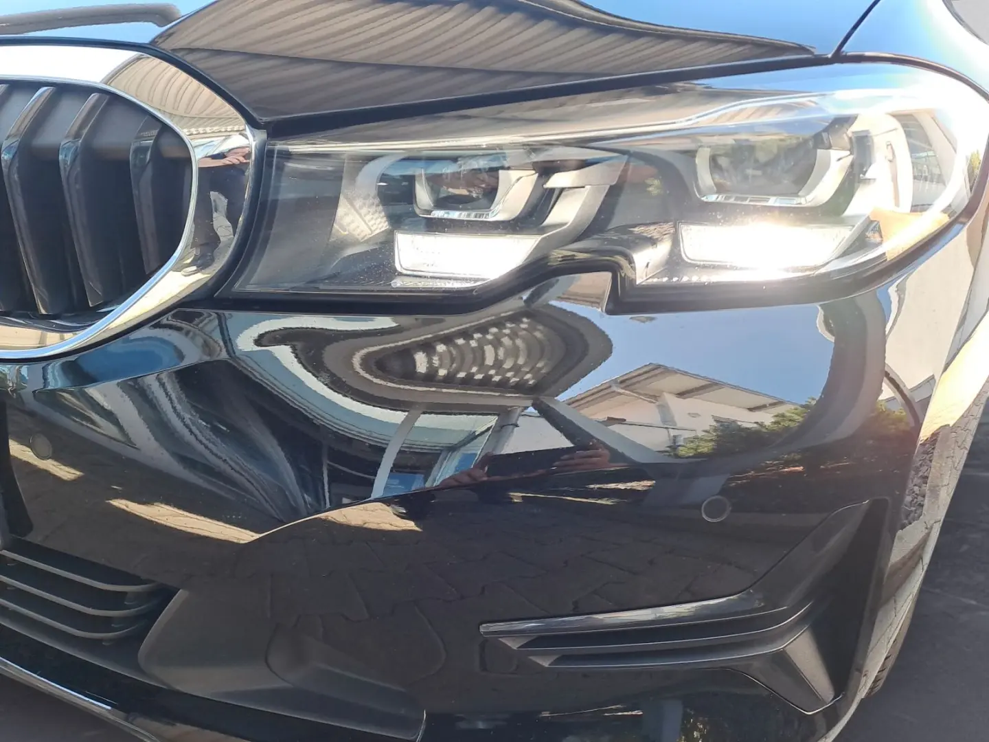 320i xDrive Advantage